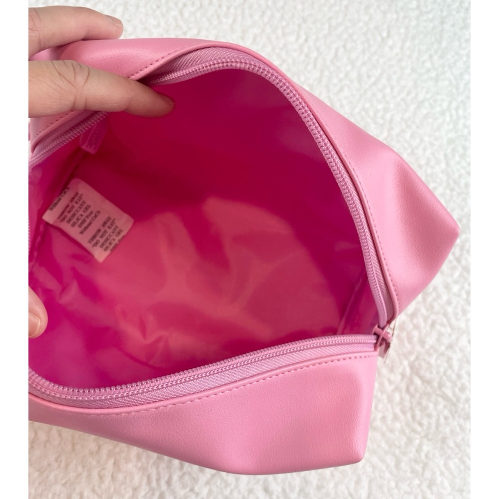 (NWT) BATH & BODY WORKS • 3-Piece Pink/White Faux Leather Cosmetic Travel Set - Picture 10 of 15